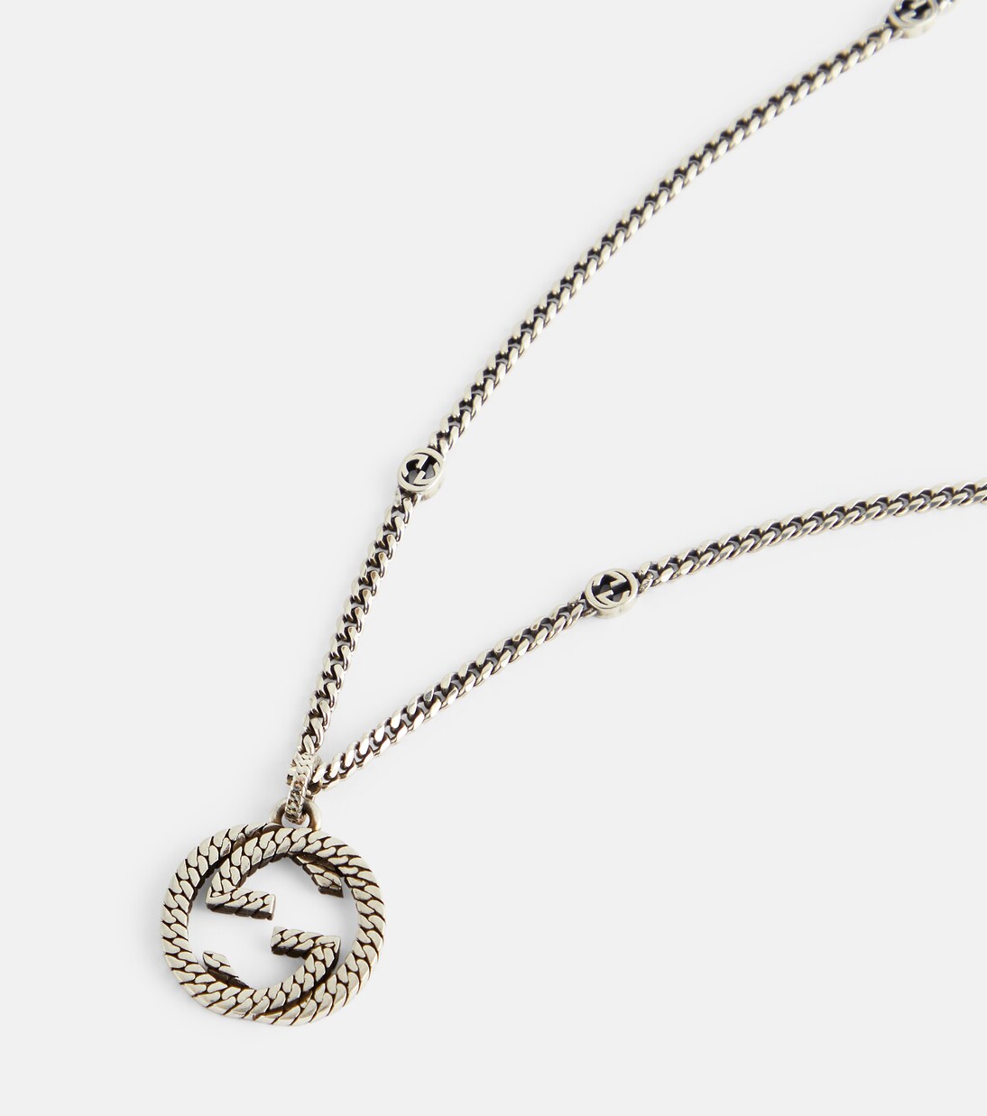 Collana in argento sterling GUCCI GG per uno stile giovane e trendy