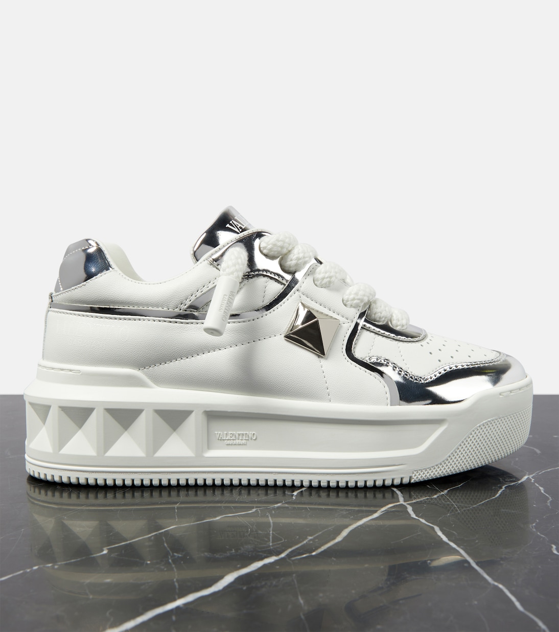 Sneakers One Stud XL con platform | Valentino Garavani