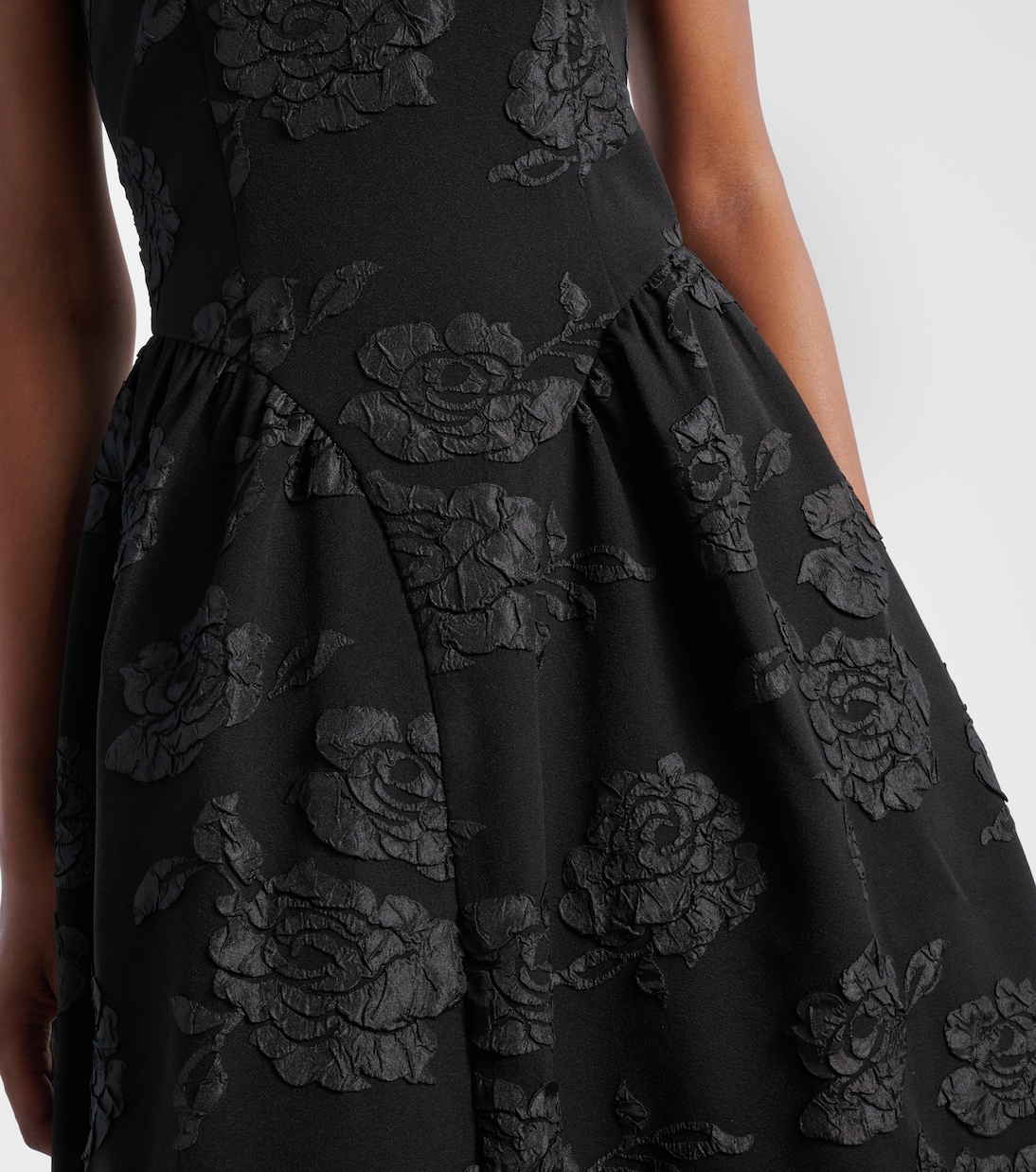 Vestido midi en jacquard floral | Rotate