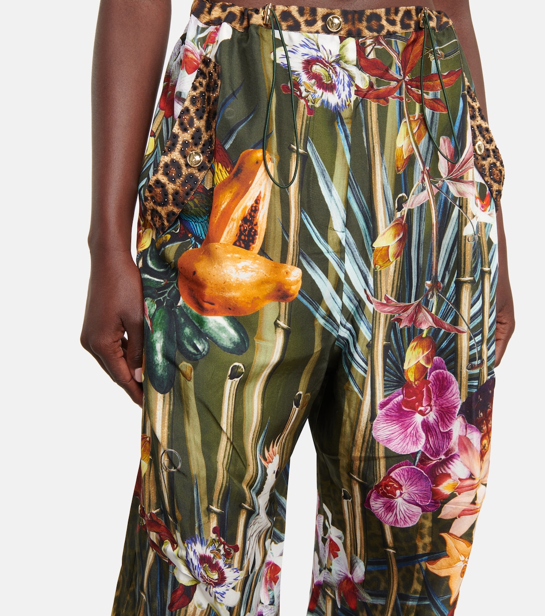 Pantalon ample en soie à fleurs | Camilla