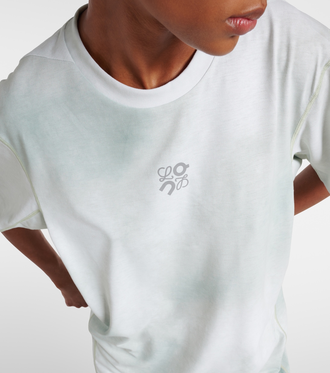 Camiseta Estampada Loewe X On con Diseño Tie-Dye para Jóvenes