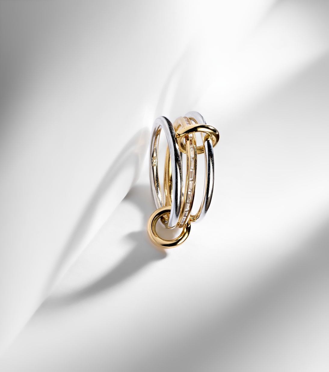 Anello Sonja SG in oro 18kt e argento sterling con diamanti | Spinelli Kilcollin