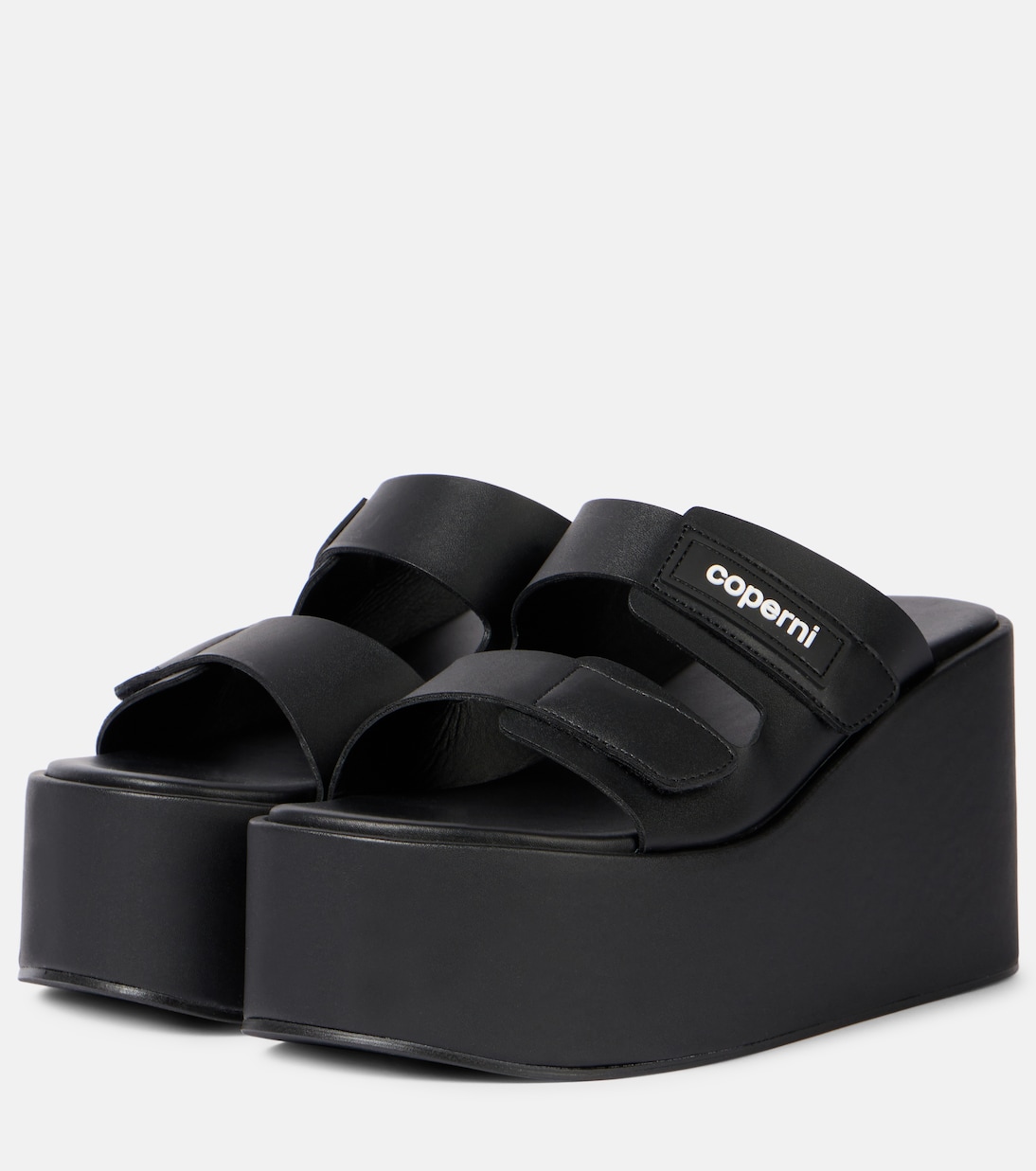 Scarpe comode in ecopelle con plateau firmate COPERNI per un look giovane e trendy