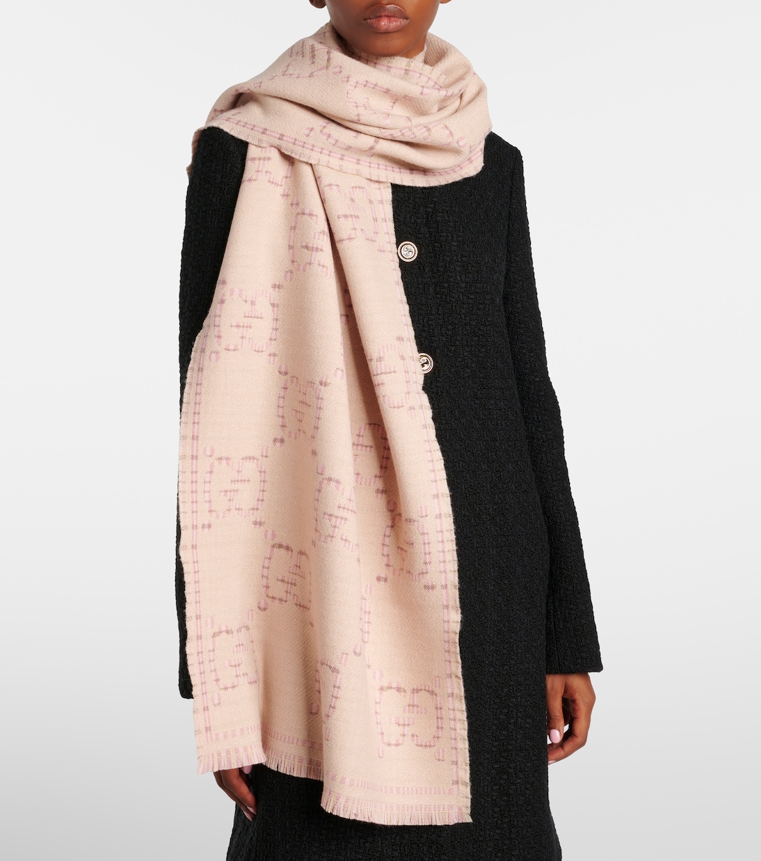Sciacca in jacquard GG di Gucci, misto lana per stile giovane