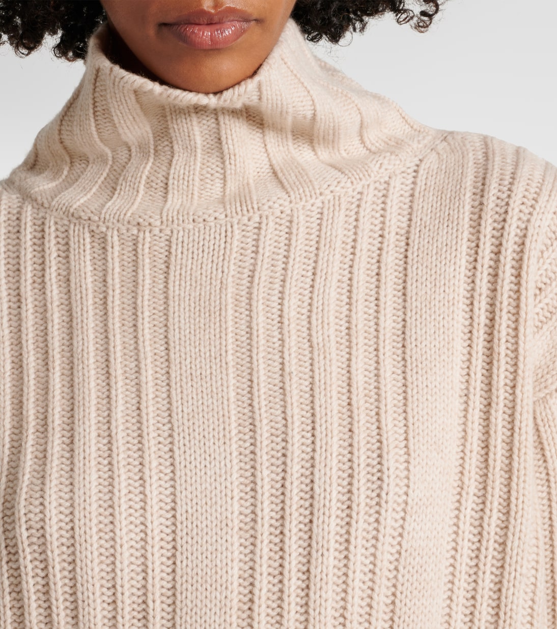 Vitalba wool and cashmere turtleneck sweater | Max Mara