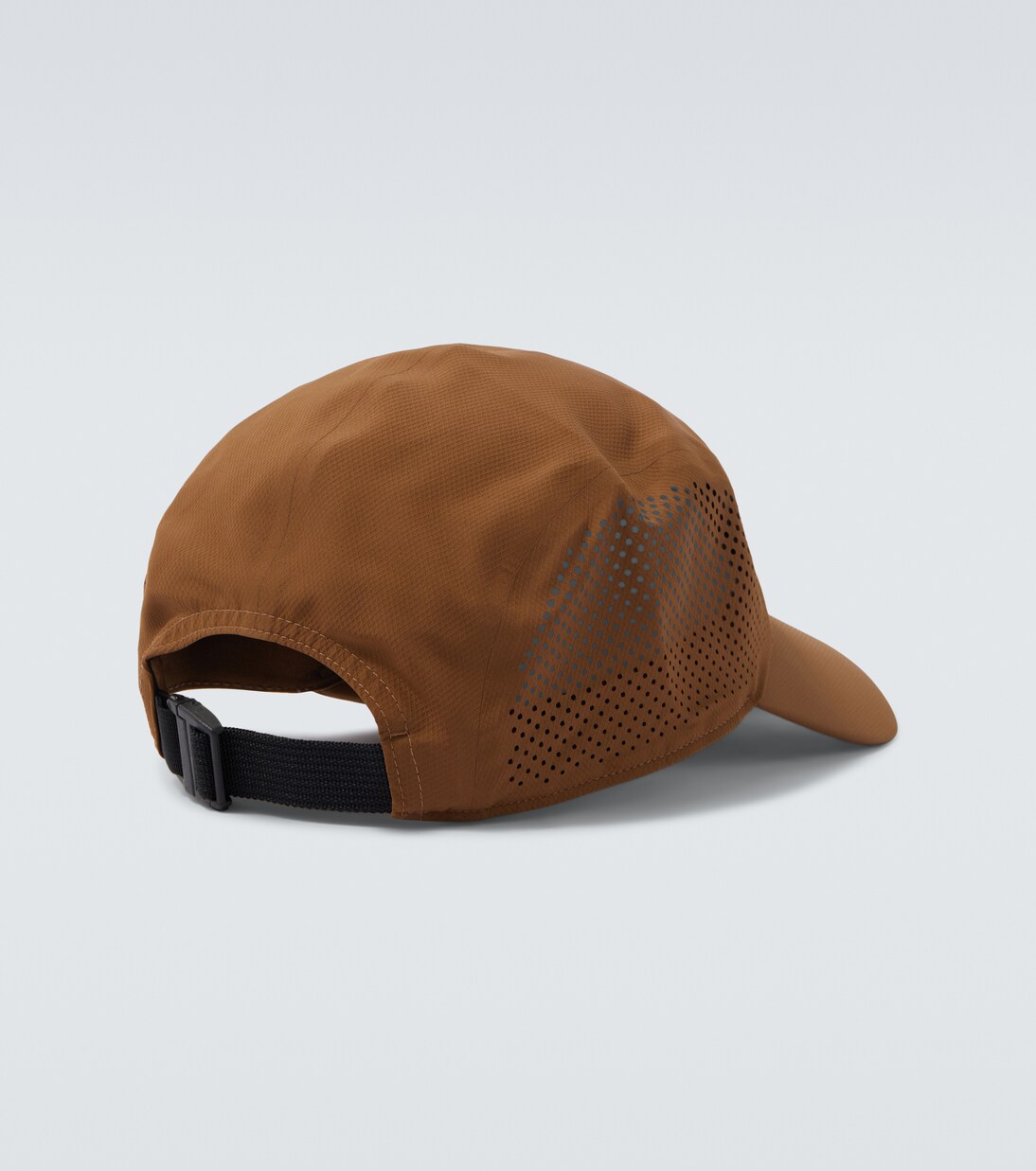 x On technical baseball cap | Loewe