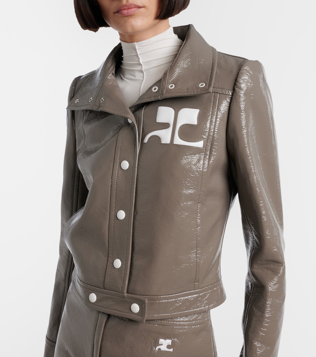 Bestickte Cropped-Jacke aus Vinyl | Courrèges