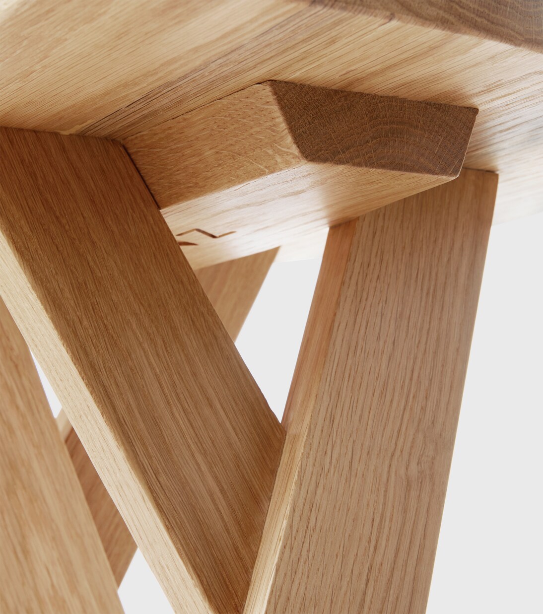 Touch Half Moon stool | Zanat