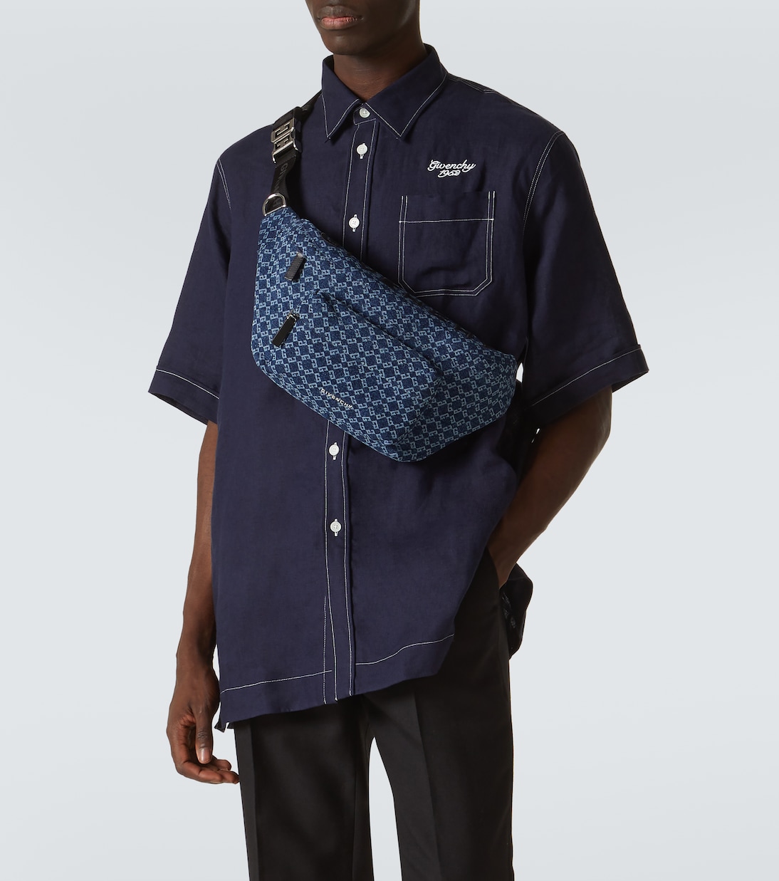 Gürteltasche Essential U Monogram 72 aus Denim | Givenchy