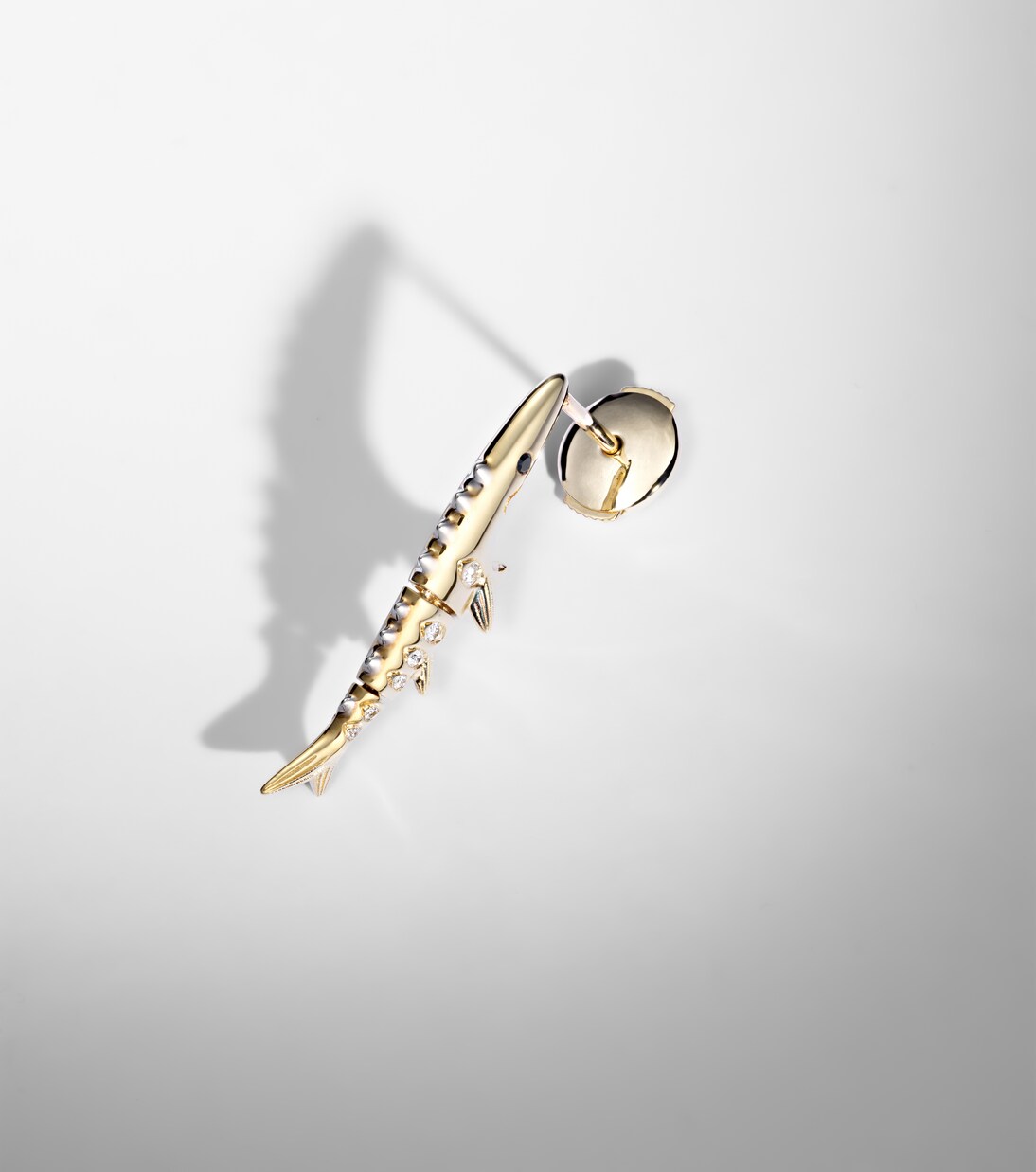 Boucle d’oreille unique Marlin Pm en or 9 ct et diamants | Yvonne Léon