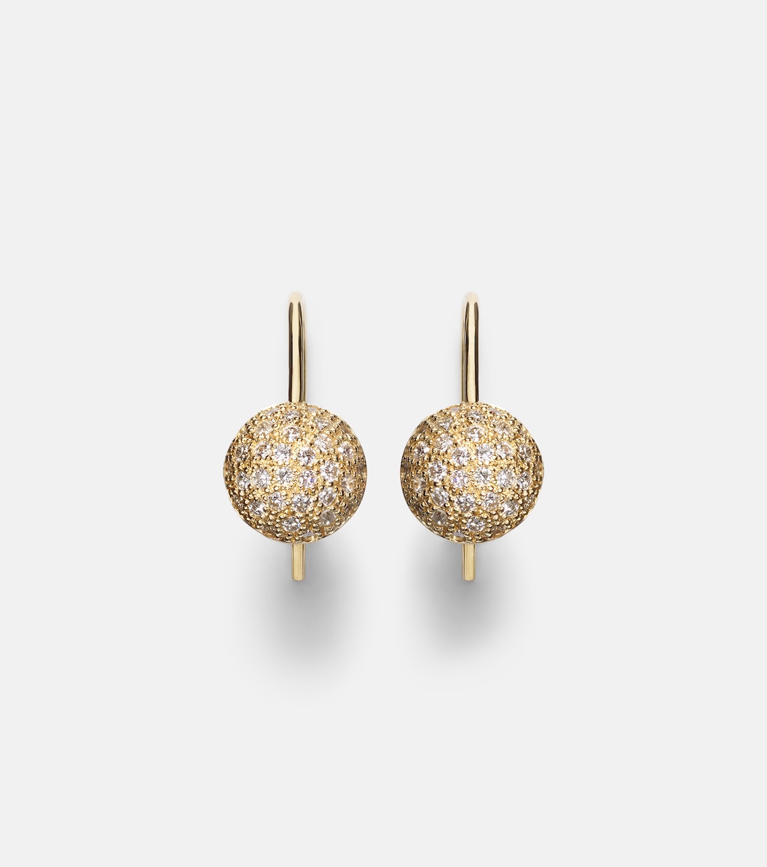 Orecchini in oro 18kt con diamanti di ILEANA MAKRI, eleganti e moderni per giovani trendsetter