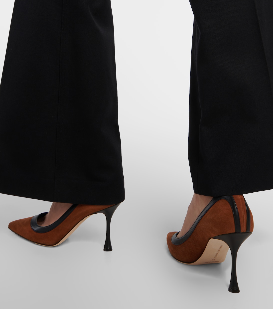 Mules Dalina 90 in suede con pelle | Manolo Blahnik