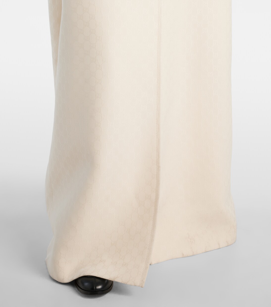 Abrigo de crepé con GG en jacquard | Gucci