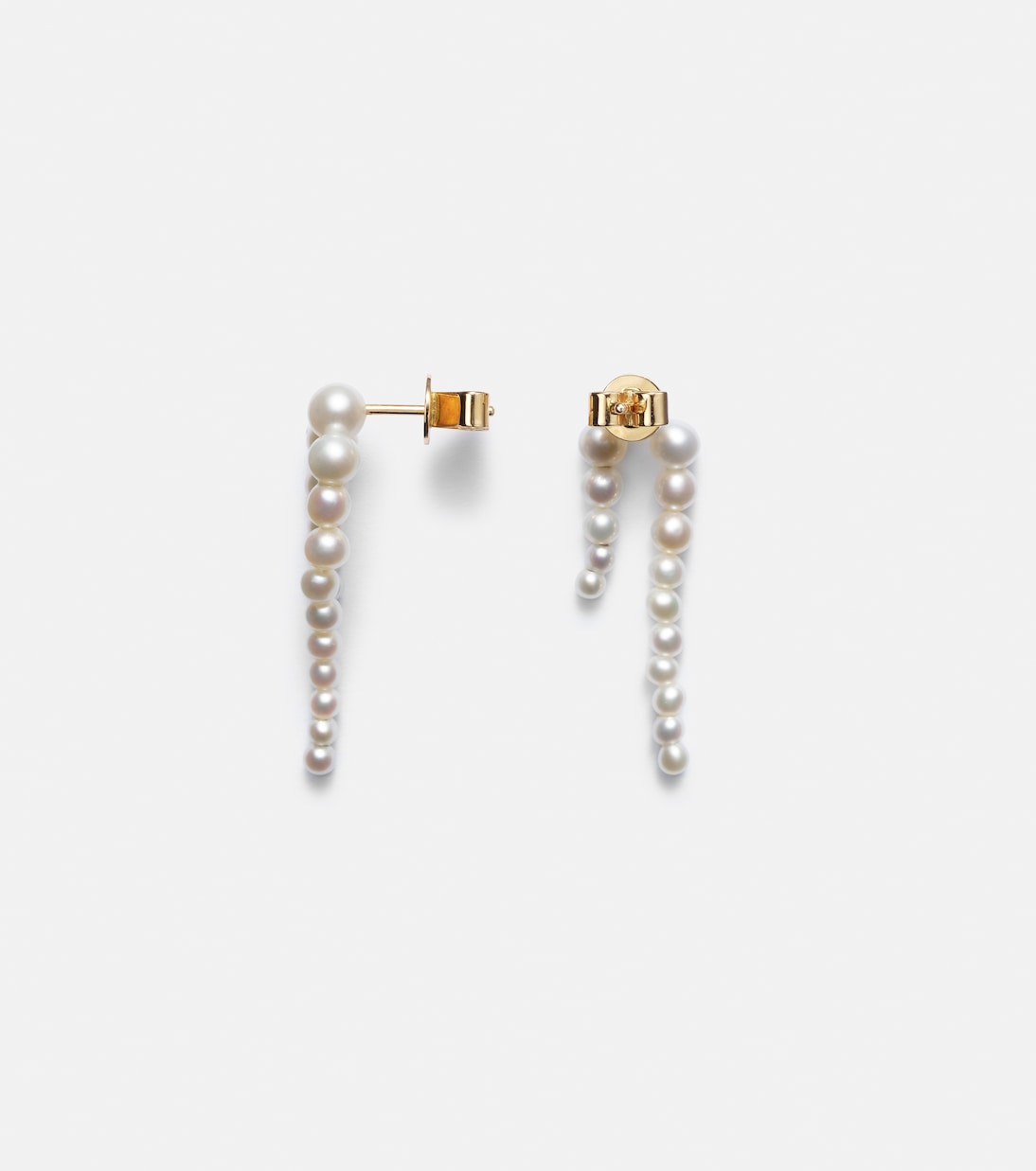 Orecchini Chic in Oro 14Kt con Perla Nera di SOPHIE BILLE BRAHE - Eleganza Minimalista per Giovani Stilisti