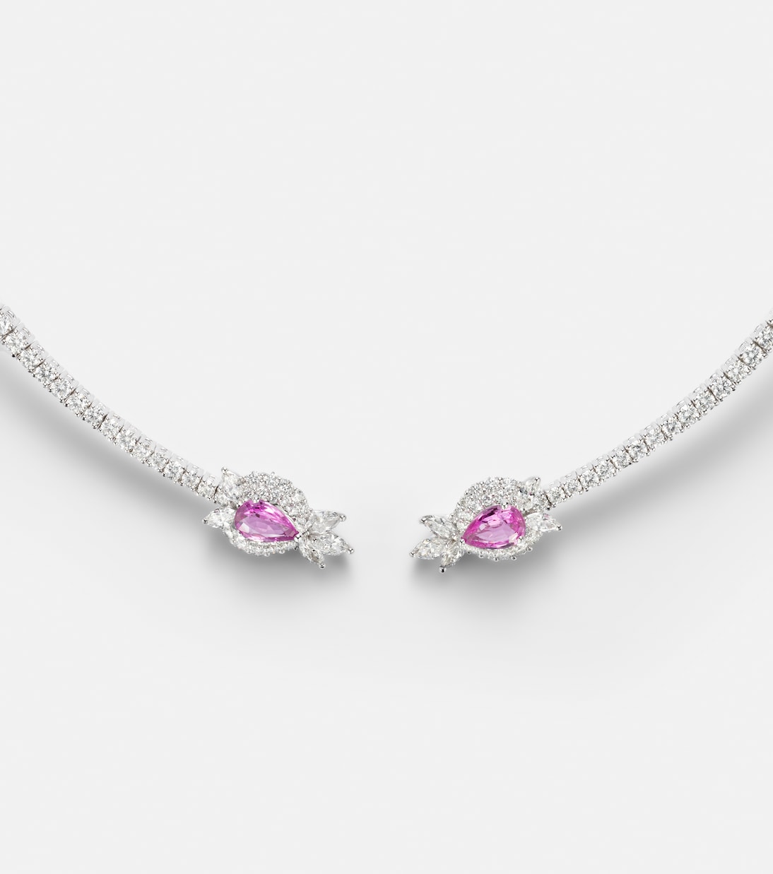 Choker Reign Supreme in oro bianco 18kt con zaffiri e diamanti | Yeprem