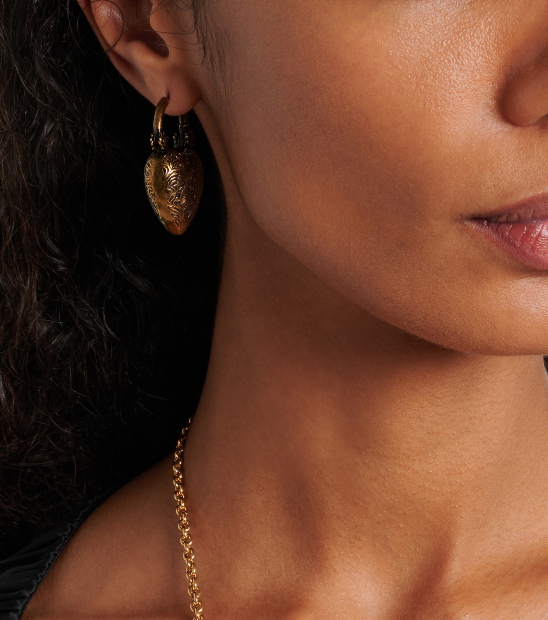 Floral earrings | Chloé