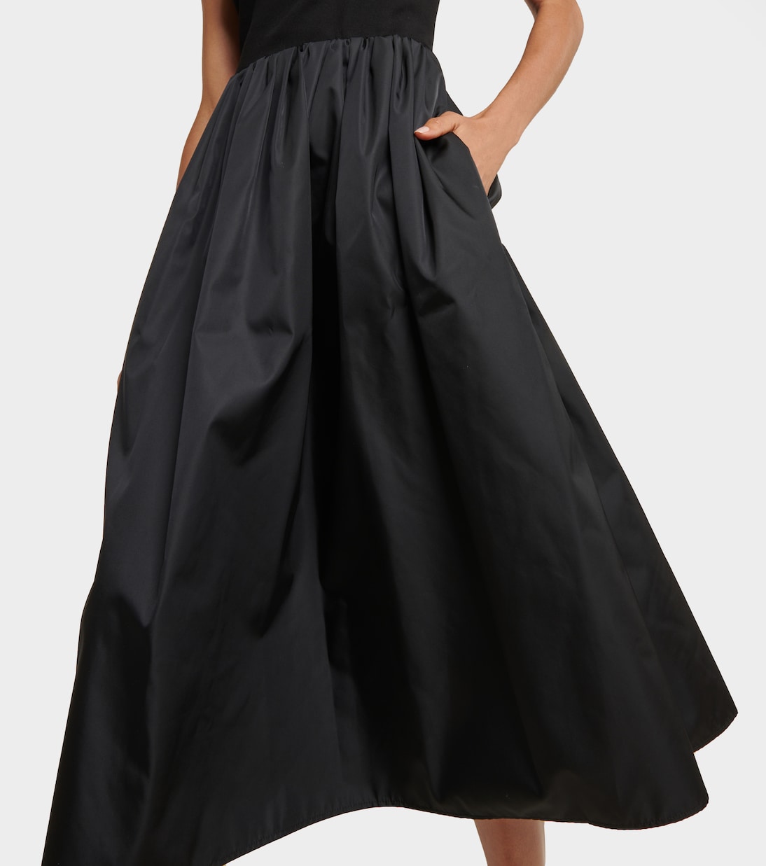 Vestido midi con cuello mock | Prada