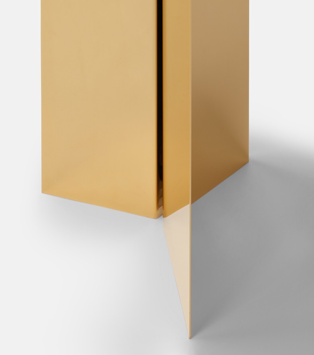 Slit High side table | Hay