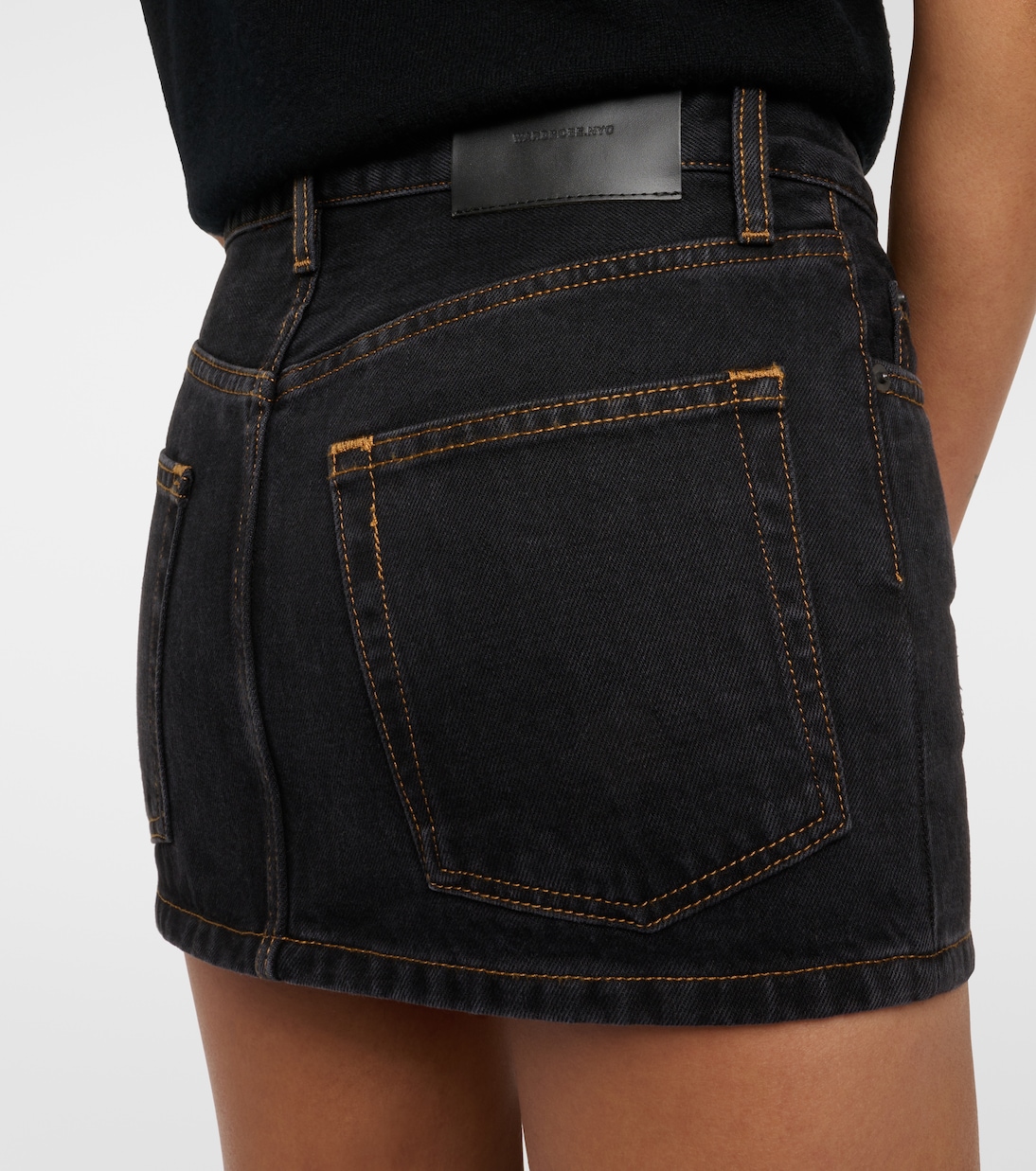 Minifalda de denim | Wardrobe.NYC