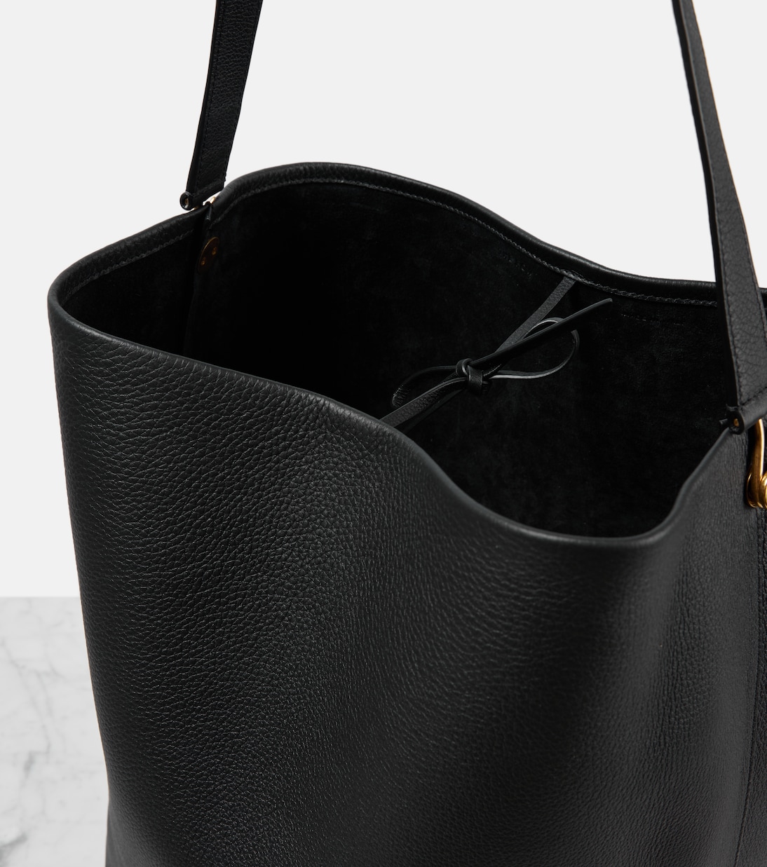 Tote Hook NS Large aus Leder | The Row