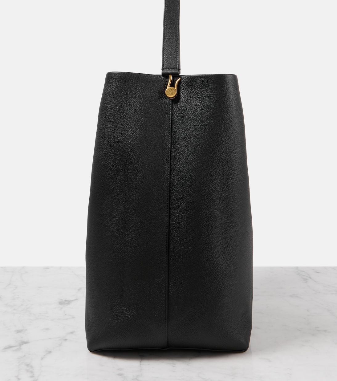 Tote Hook NS Large aus Leder | The Row
