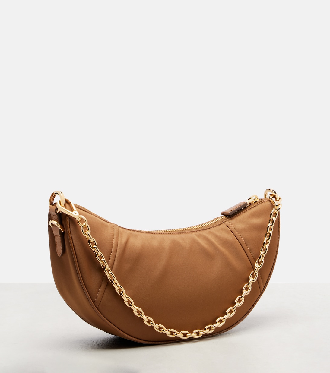 Schultertasche Demi-Lune aus Re-Nylon | Prada