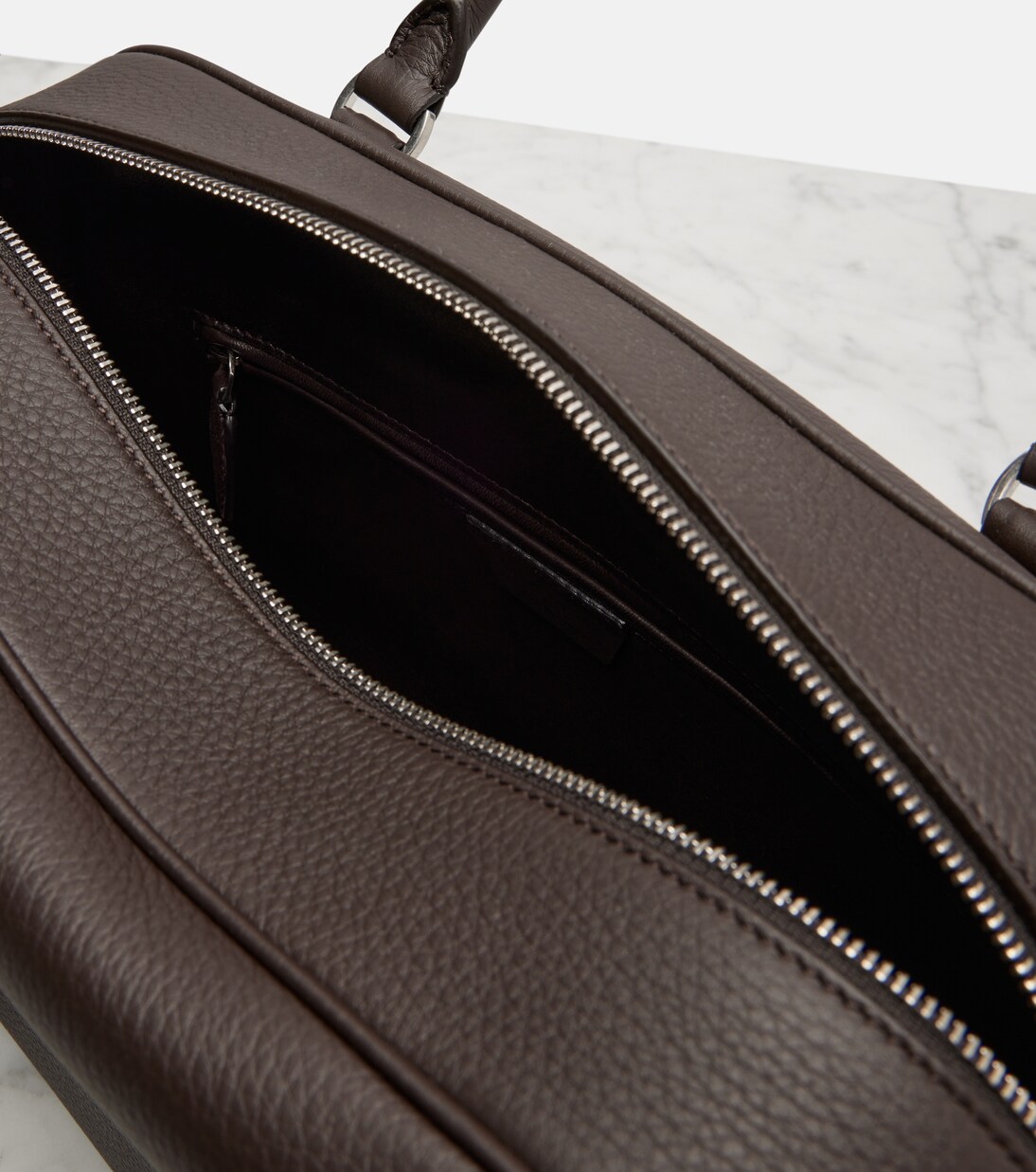 حقيبة للكتف من الجلد E/W India | The Row