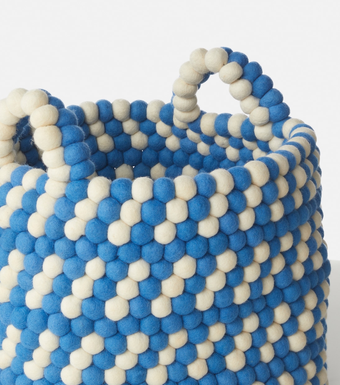 Bead basket | Hay