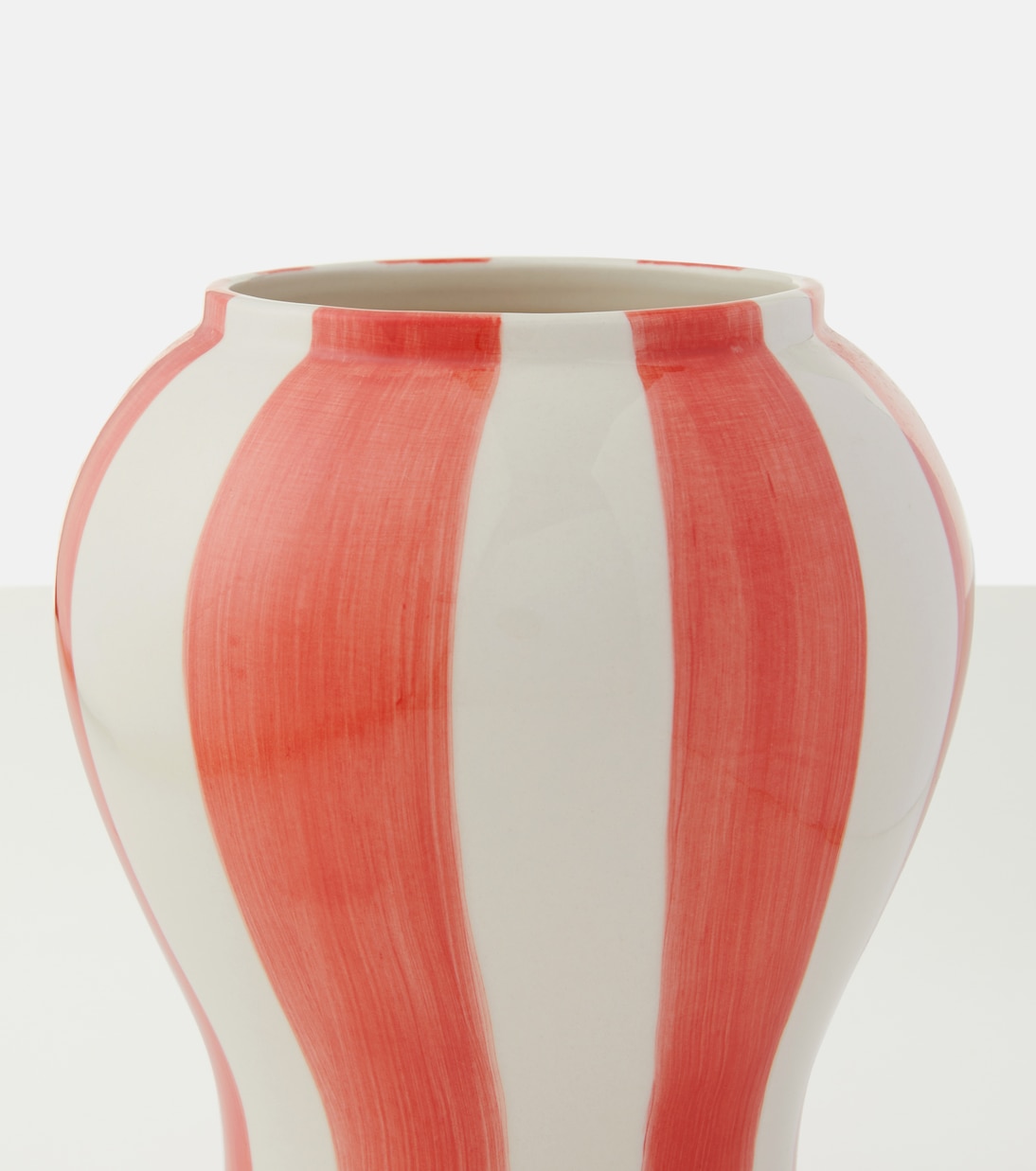 Sobremesa Small porcelain vase | Hay