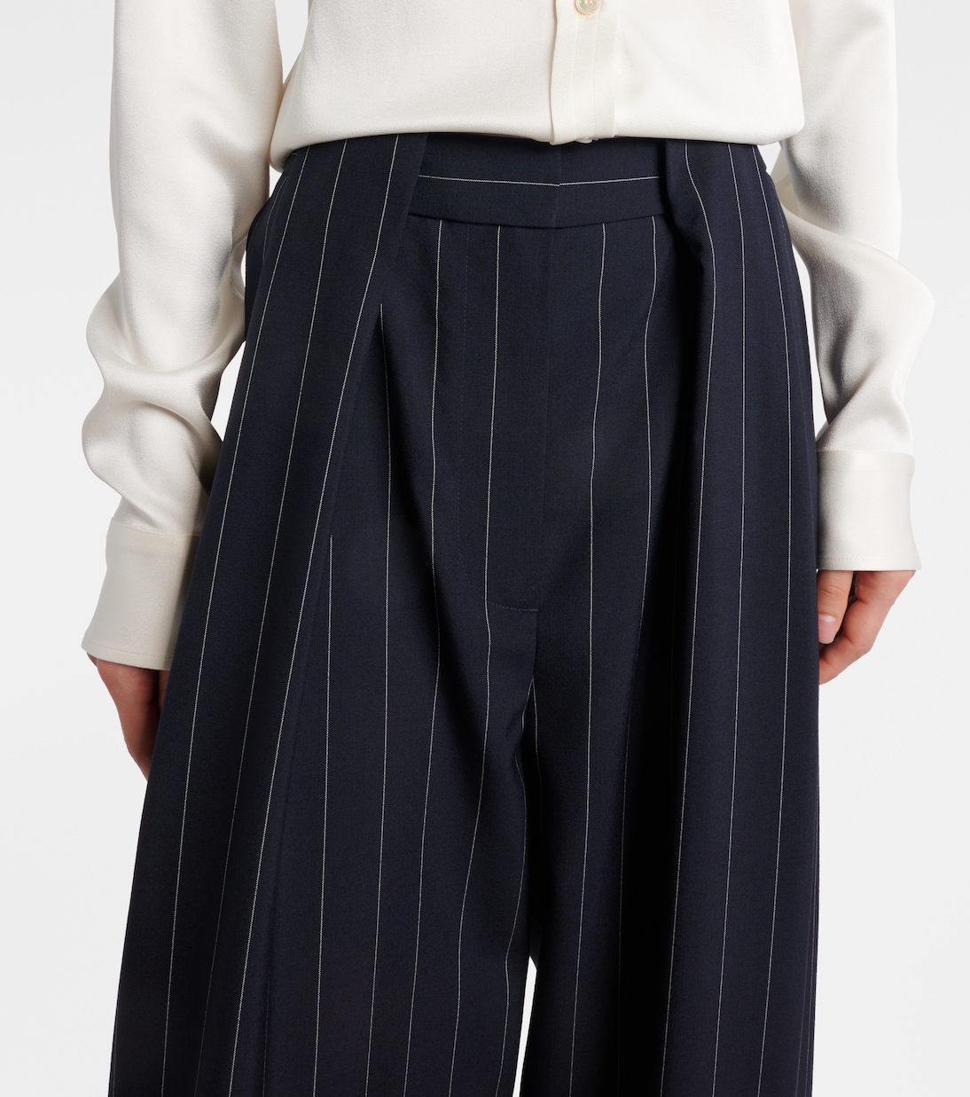 Pantalones tapered de lana con raya diplomática | Stella McCartney