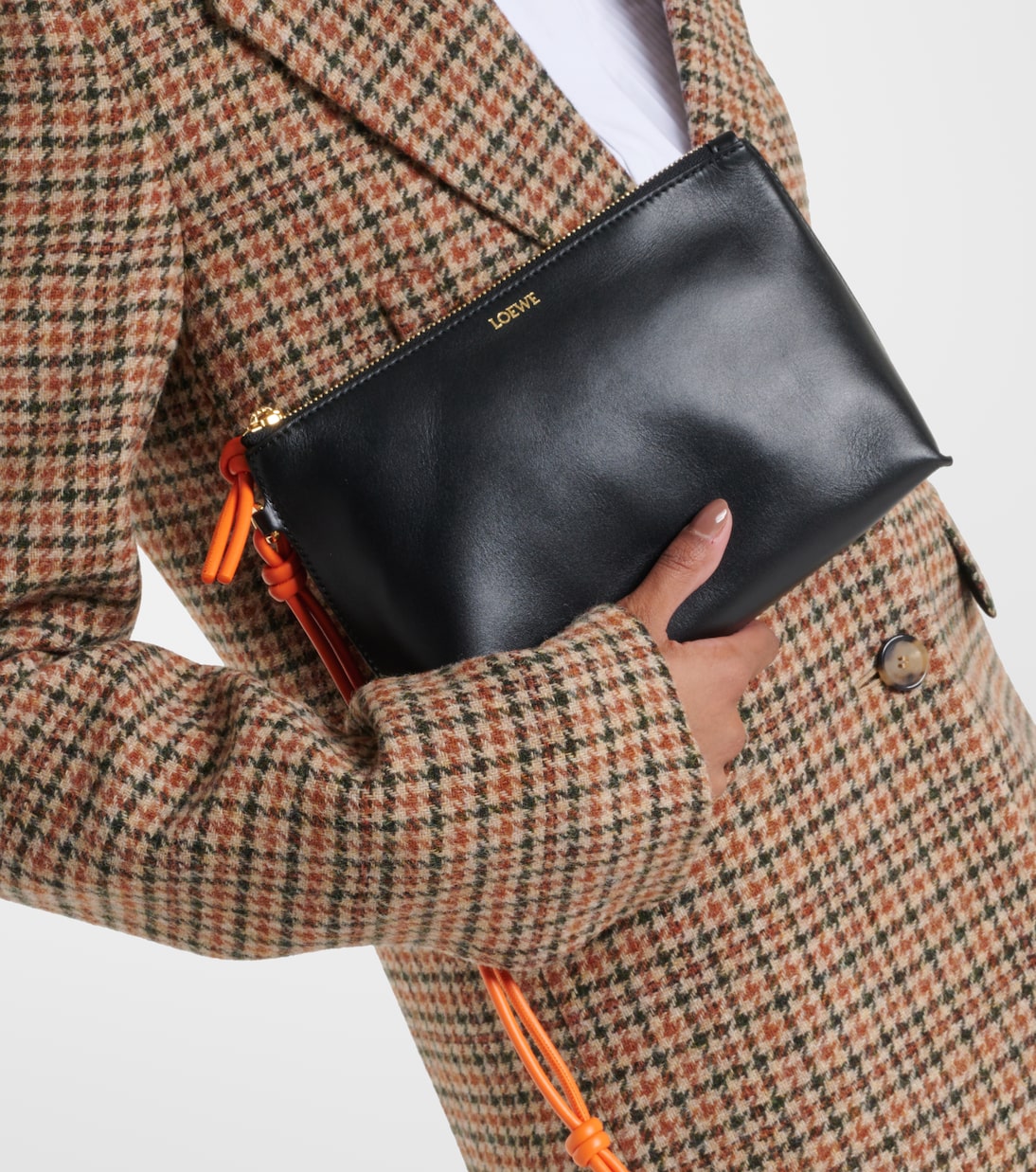 Borsellino in pelle LOEWE con nodo chic per stili urbani