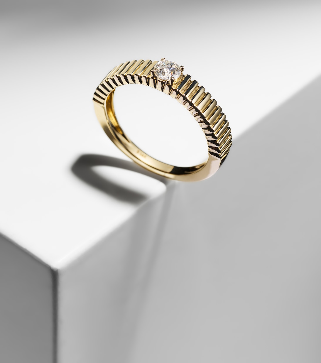 Bague Cher en or 14 ct et diamants | Stone and Strand