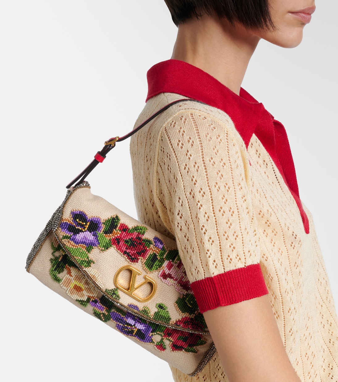 Vain Soft Small beaded shoulder bag | Valentino Garavani