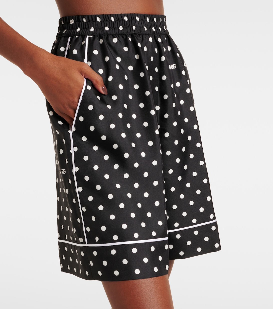 Shorts in twill di seta a pois | Dolce&Gabbana