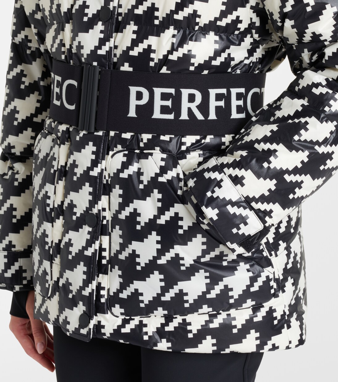 Cortina houndstooth ski jacket | Perfect Moment