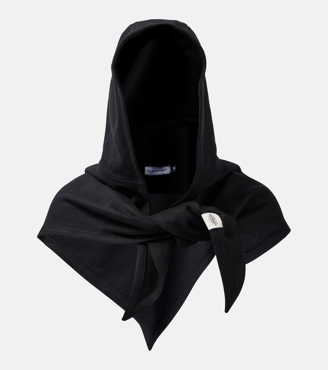 Capuche en laine | Ruslan Baginskiy