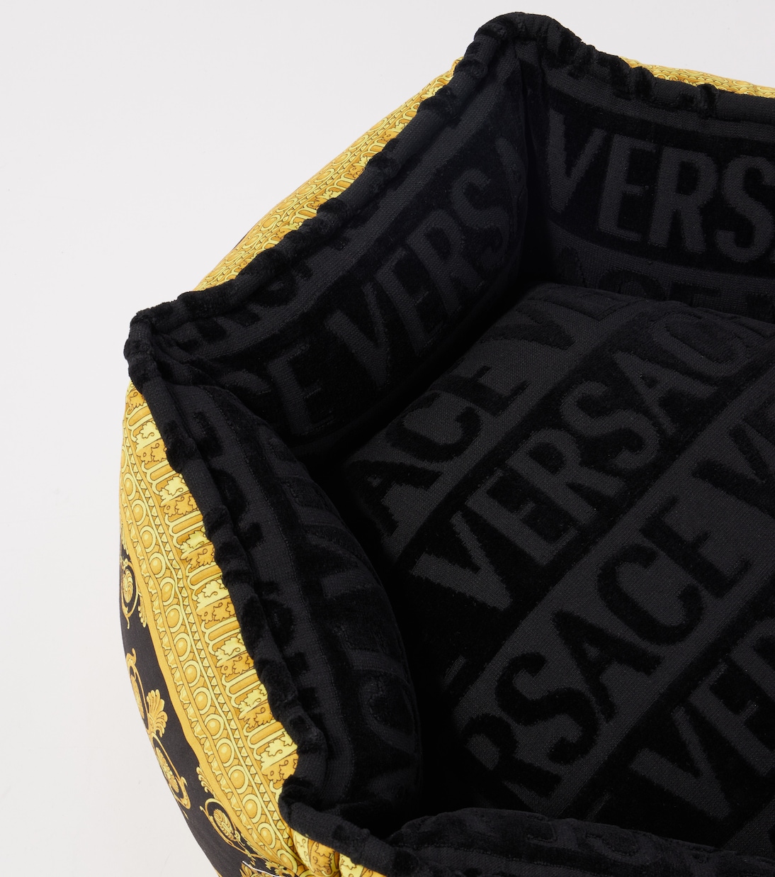 I ♡ Baroque Small cotton dog bed | Versace Home