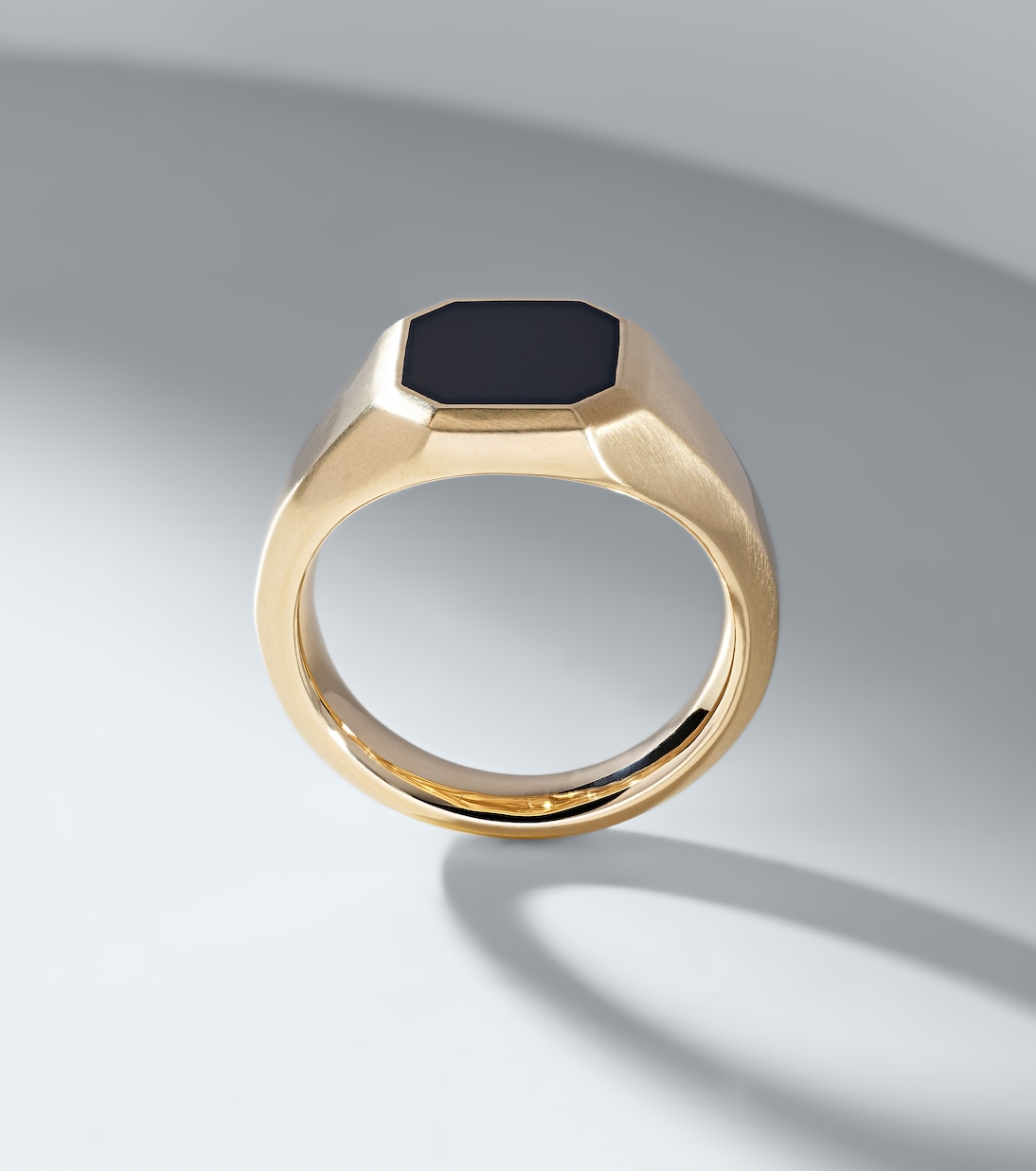 Streamline® 18kt gold ring with onyx | David Yurman
