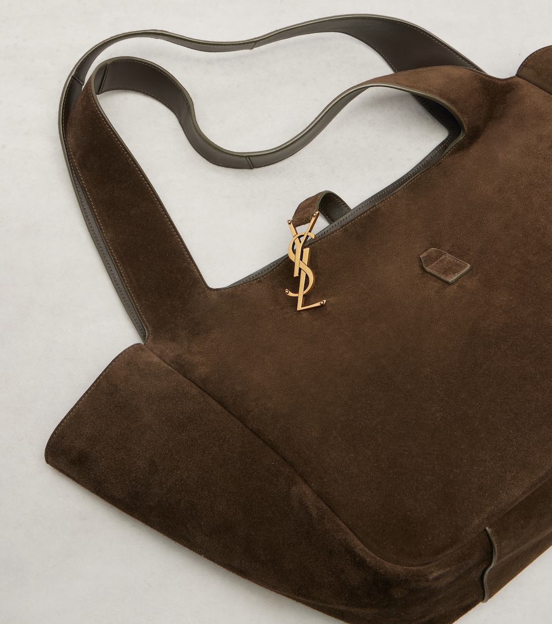 Tote Le 5 À 7 Bea aus Veloursleder | Saint Laurent