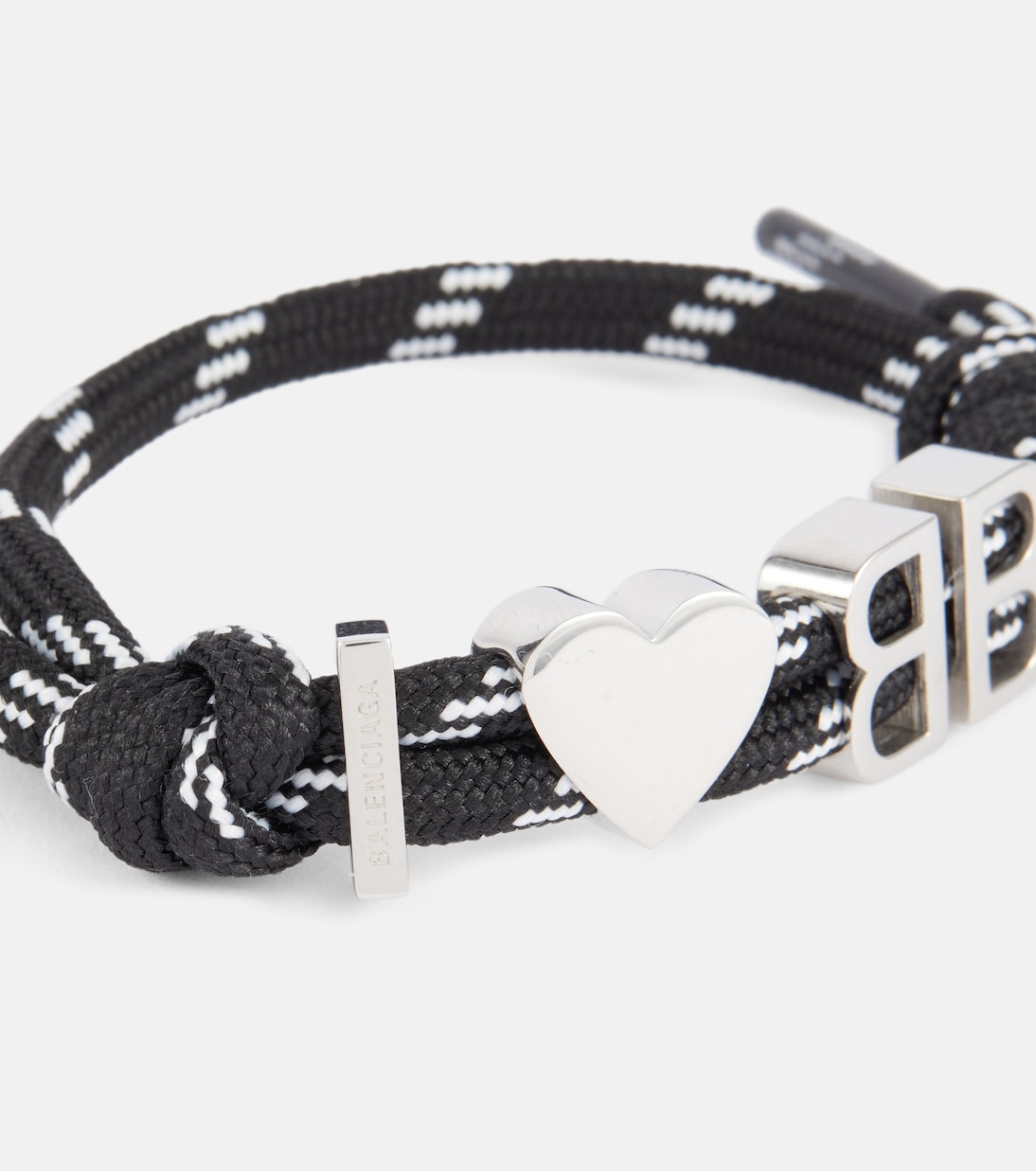 Bracciale BB di Balenciaga per uno stile giovane e trendy