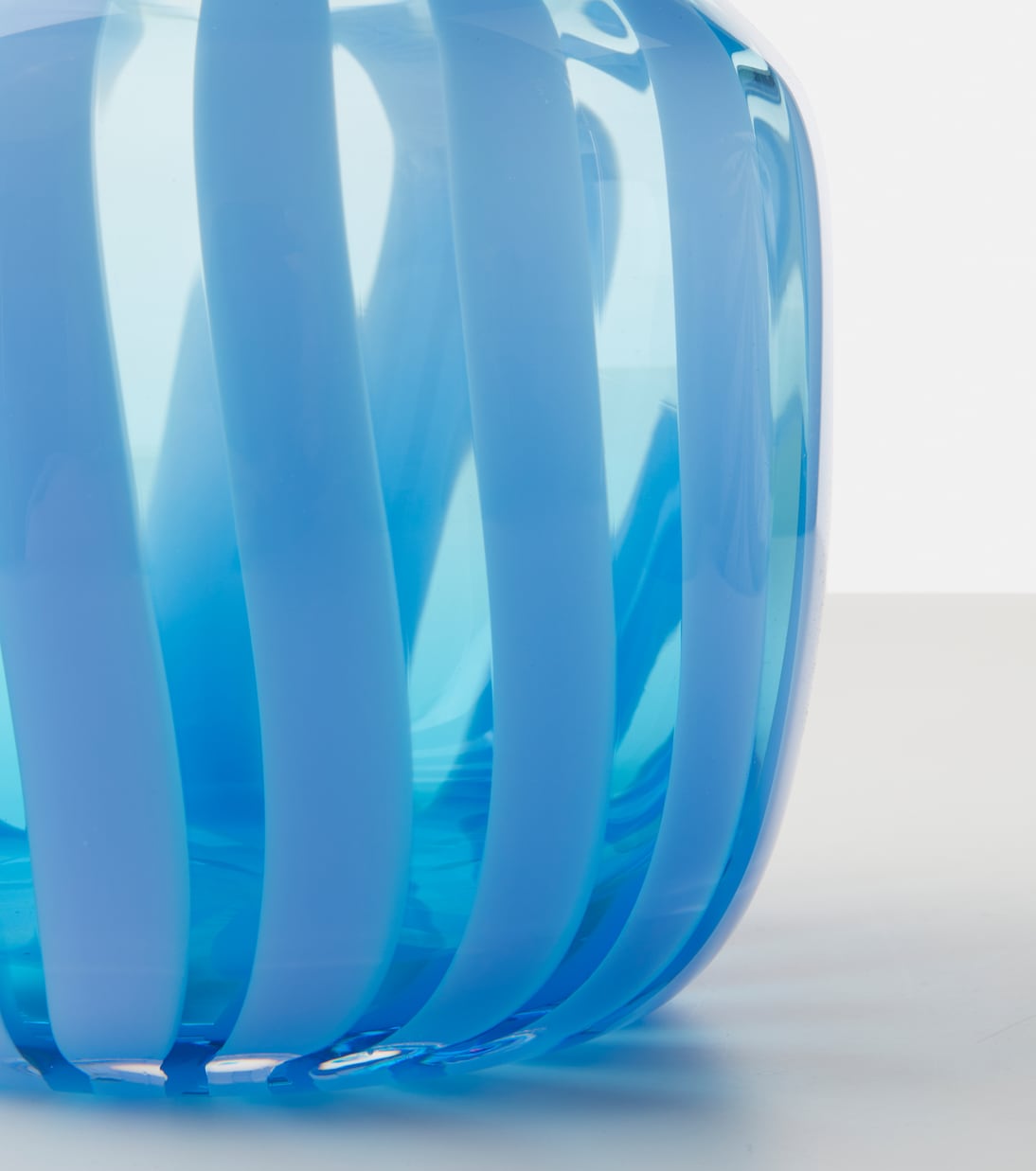 Juice Wide vase | Hay
