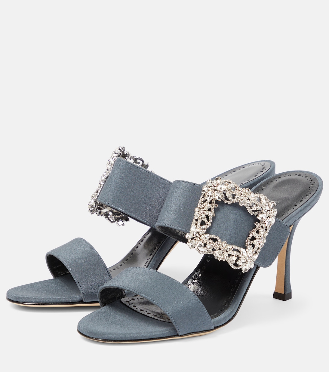 Pumps in raso con cristalli | Manolo Blahnik