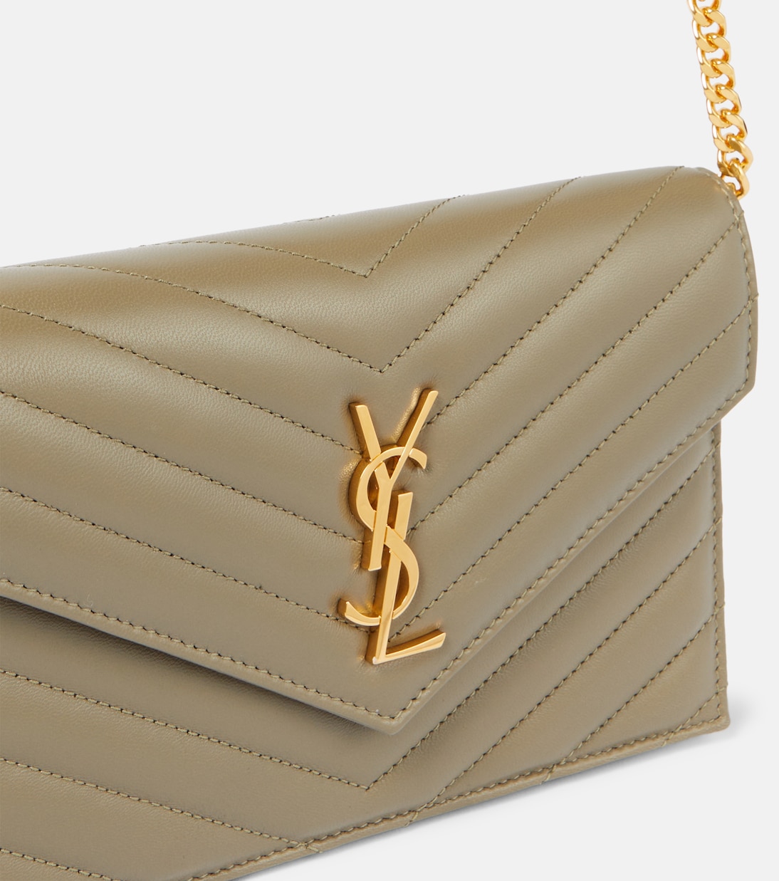 Cassandre Envelope leather wallet on chain | Saint Laurent