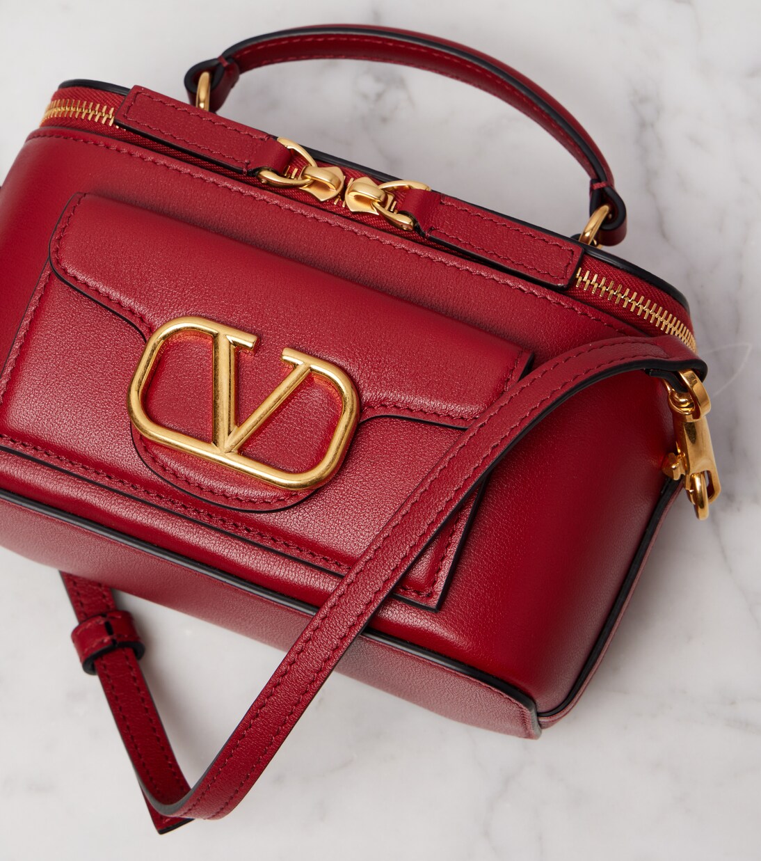 Schultertasche Locò Small aus Leder | Valentino Garavani