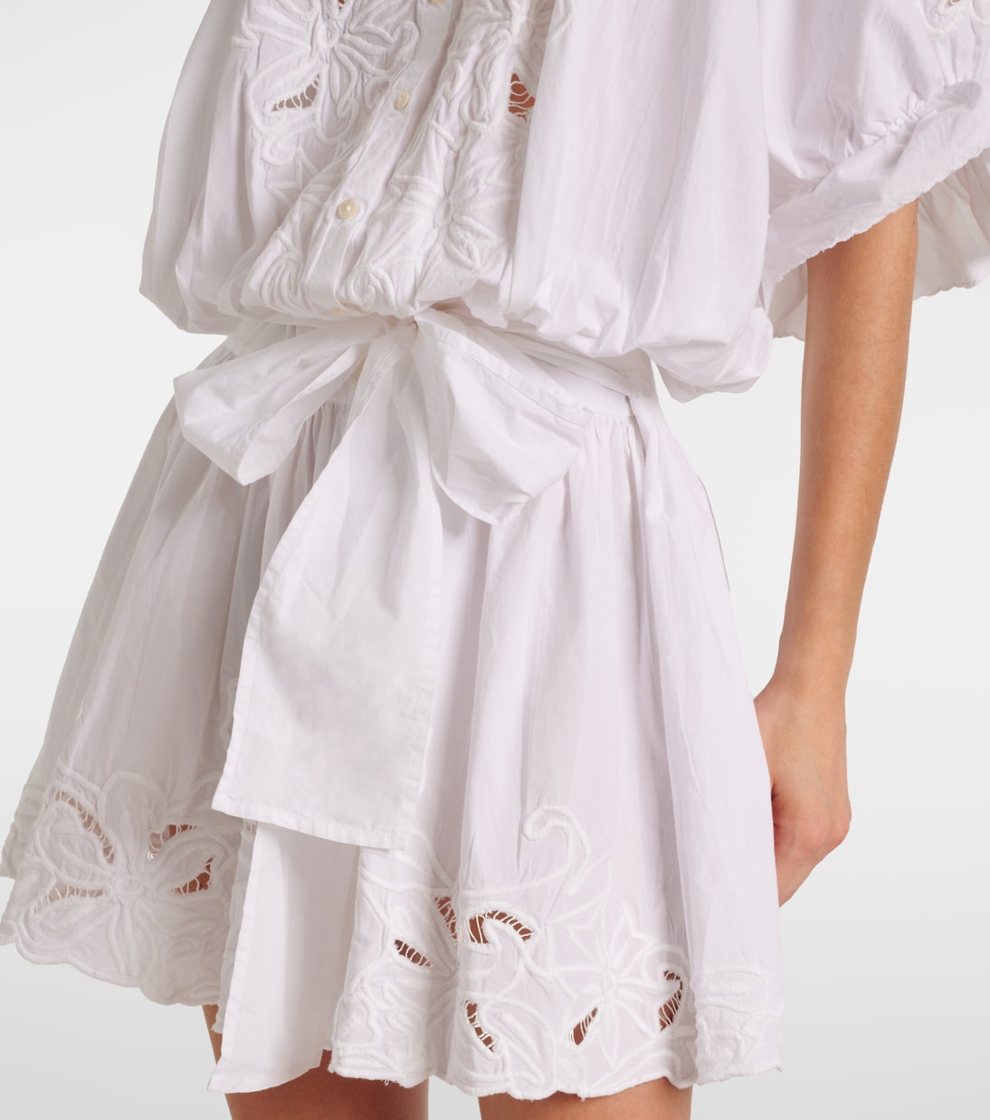 Besticktes Minikleid aus Baumwollpopeline | Juliet Dunn