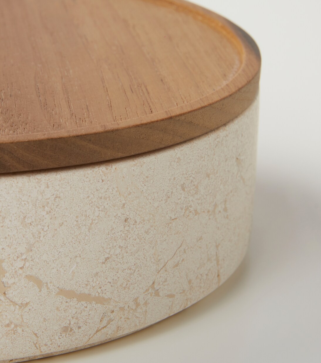 Pietra L 09 medium container | Salvatori