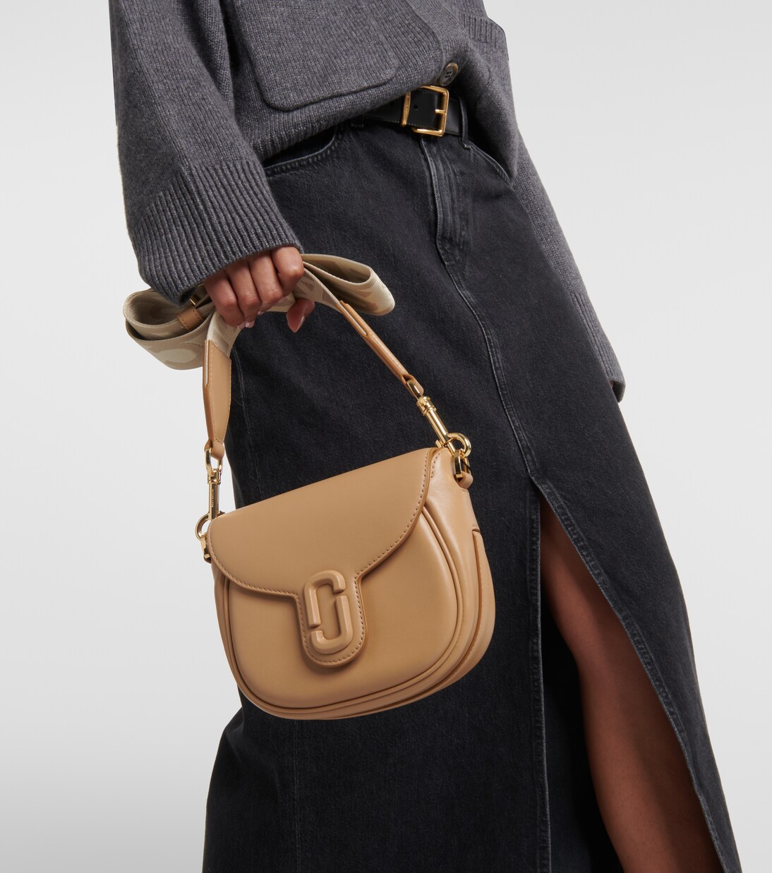 The Small Saddle leather shoulder bag in brown Marc Jacobs Mytheresa