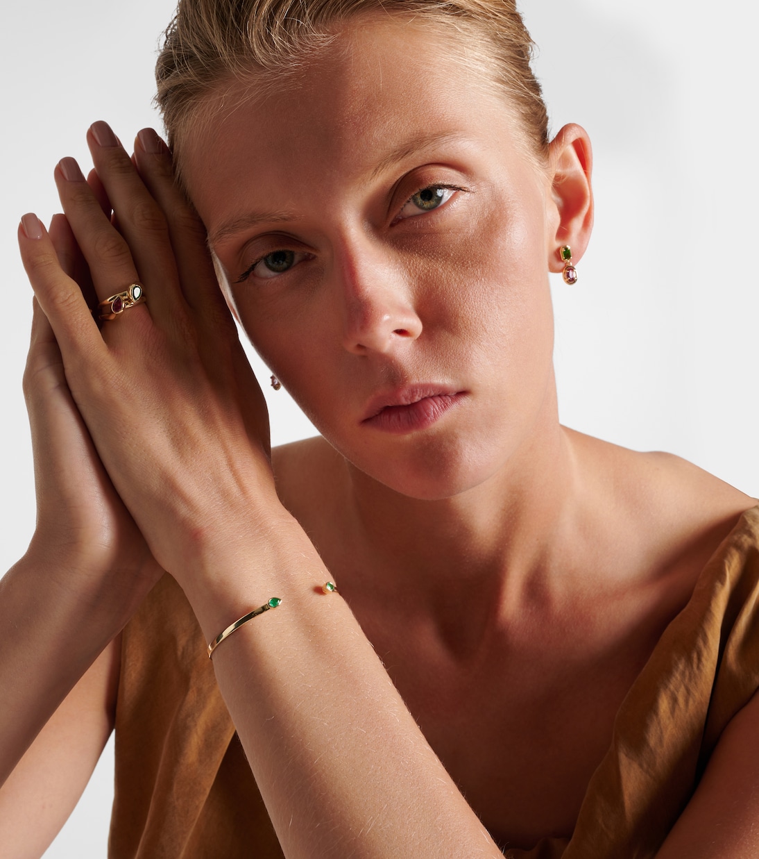 Bracciale Myrtle in oro 10k con smeraldo | Stone and Strand