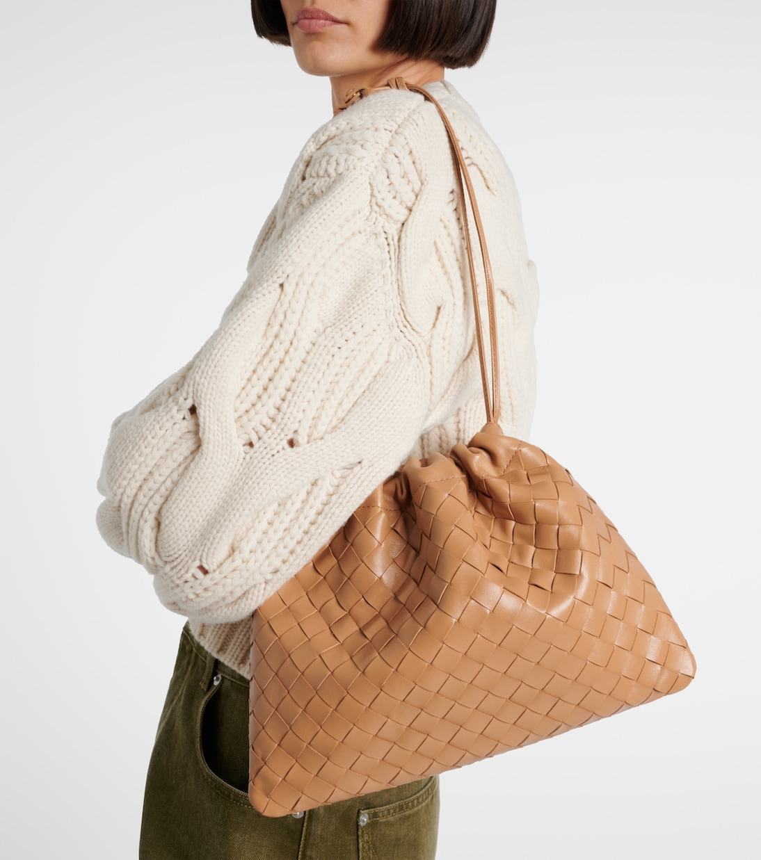 Dustbag Intrecciato Small leather clutch | Bottega Veneta
