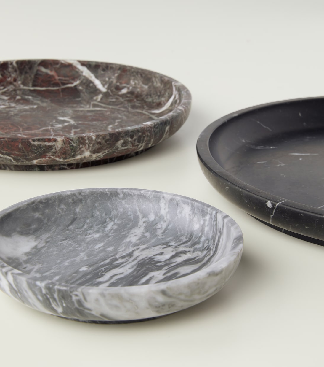 x Sunnei set of 3 marble plates | Bloc Studios